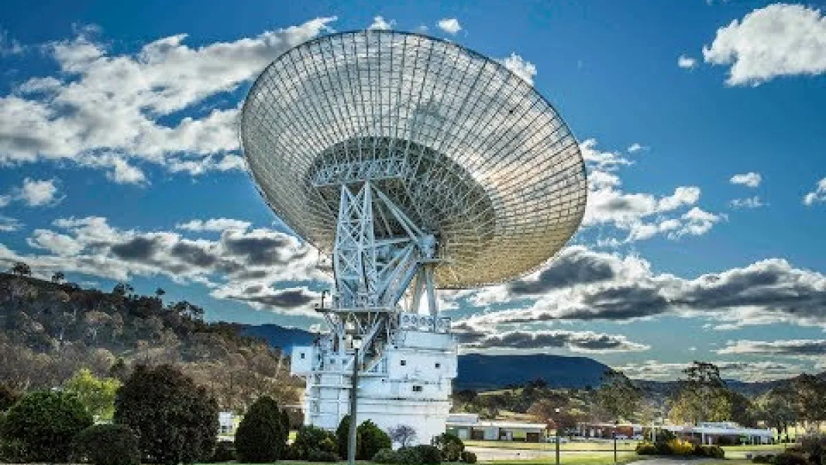 Preview image for the video "How do astronomers use radio light to learn about space?".