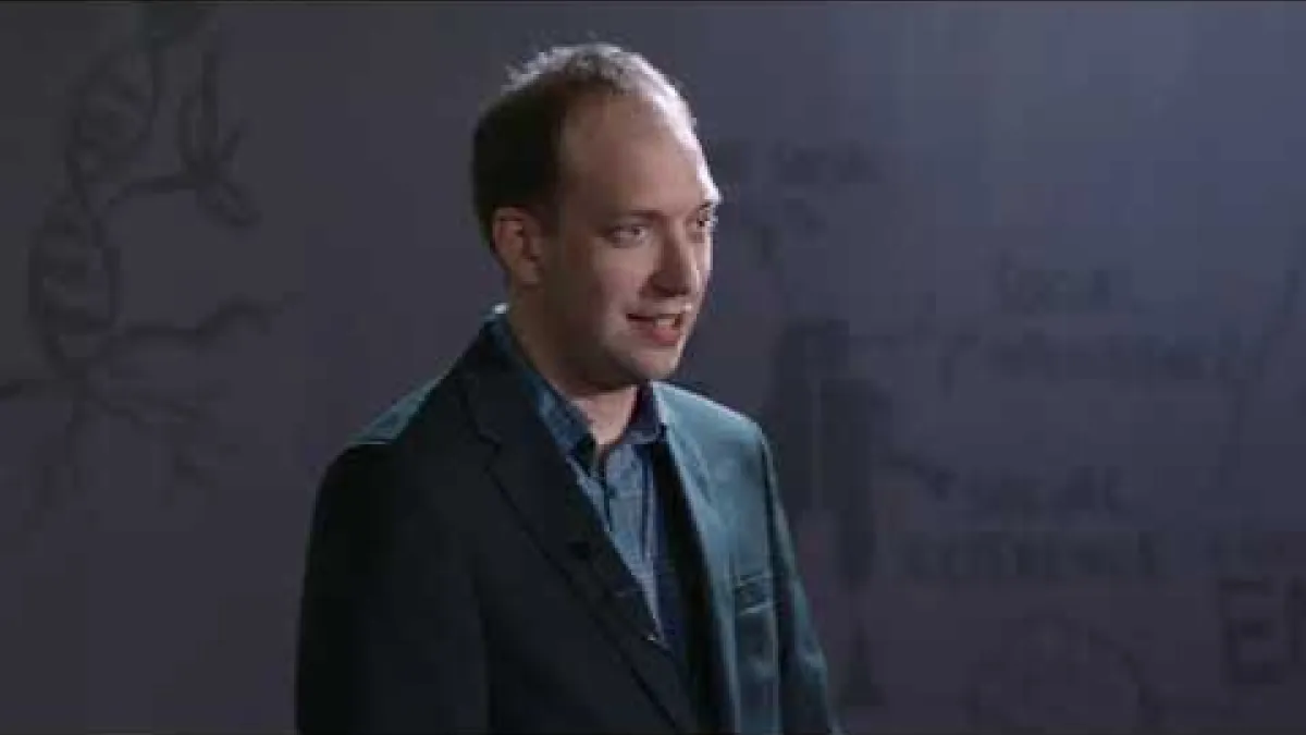 Preview image for the video "Establishing a secure global quantum communications network | Francis Bennet".